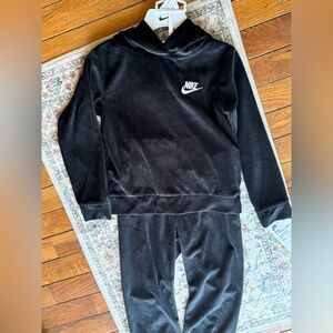 Nike Girls Black Velour Hoodie & Joggers with Light Pink Logo Set NWT